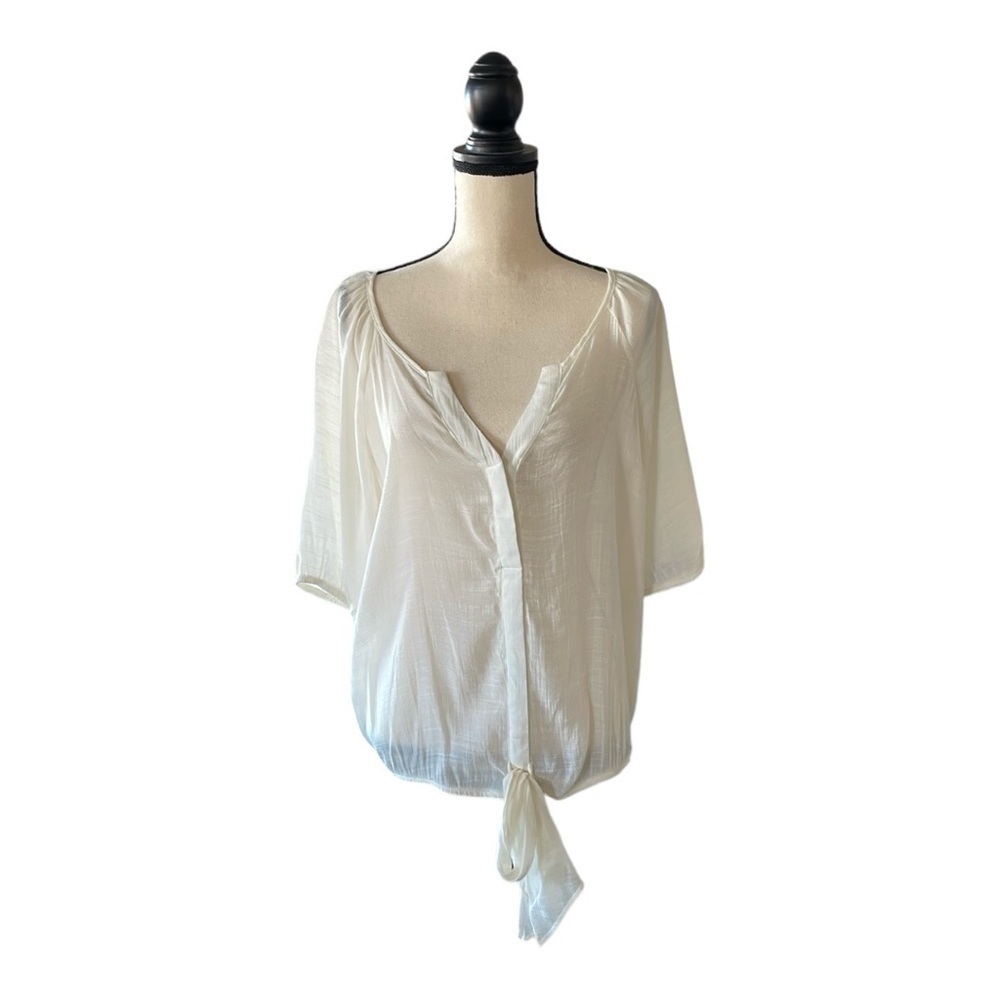 ♥️Heart Soul♥️ Heart Soul women’s of white blouse size (XL)